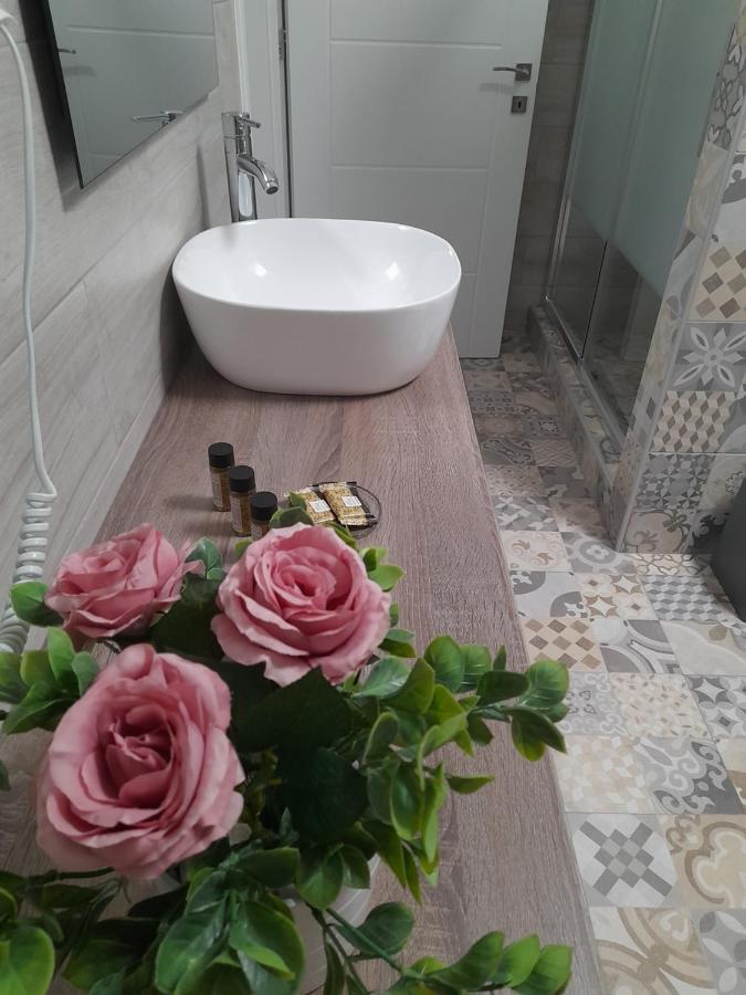 Alisachni Apartment Kini Luaran gambar
