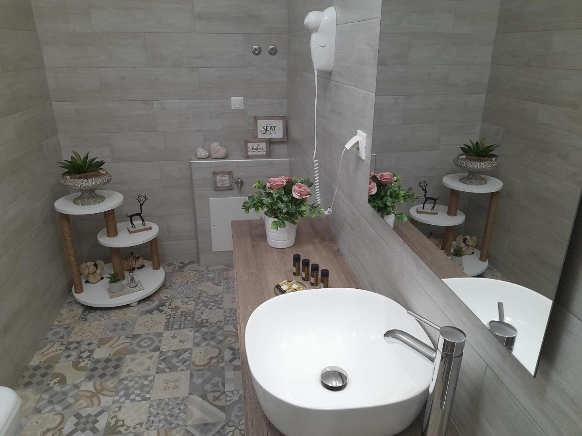 Alisachni Apartment Kini Luaran gambar